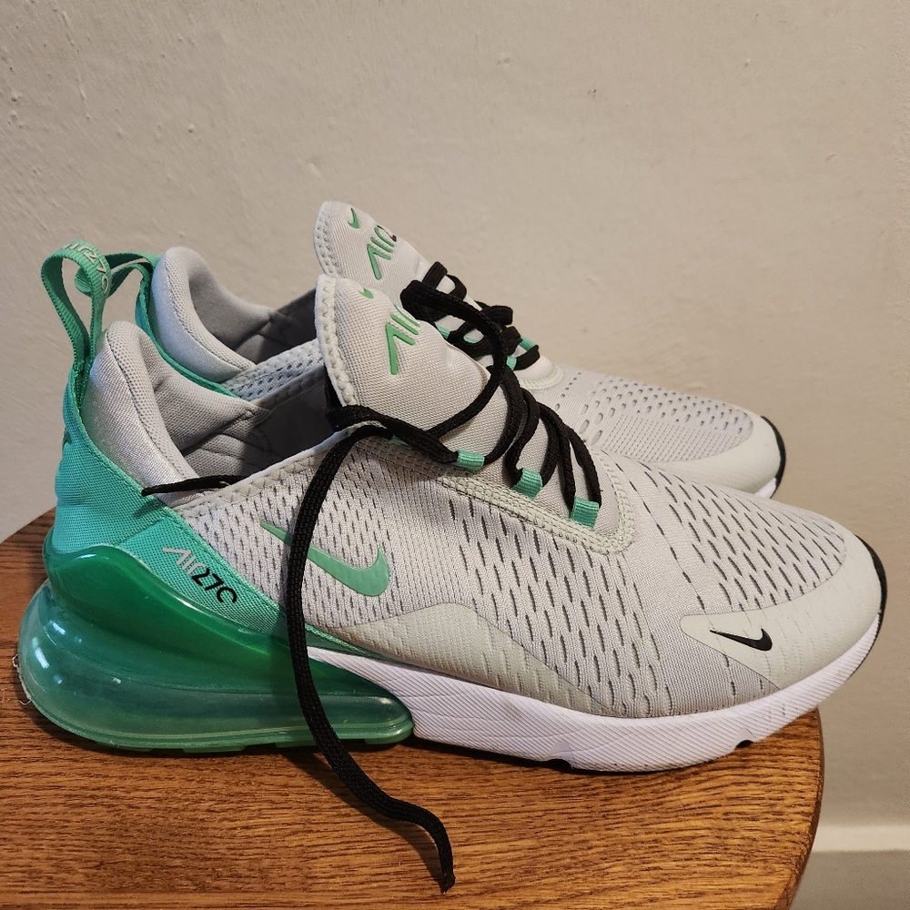 Nike Air Max 270 -